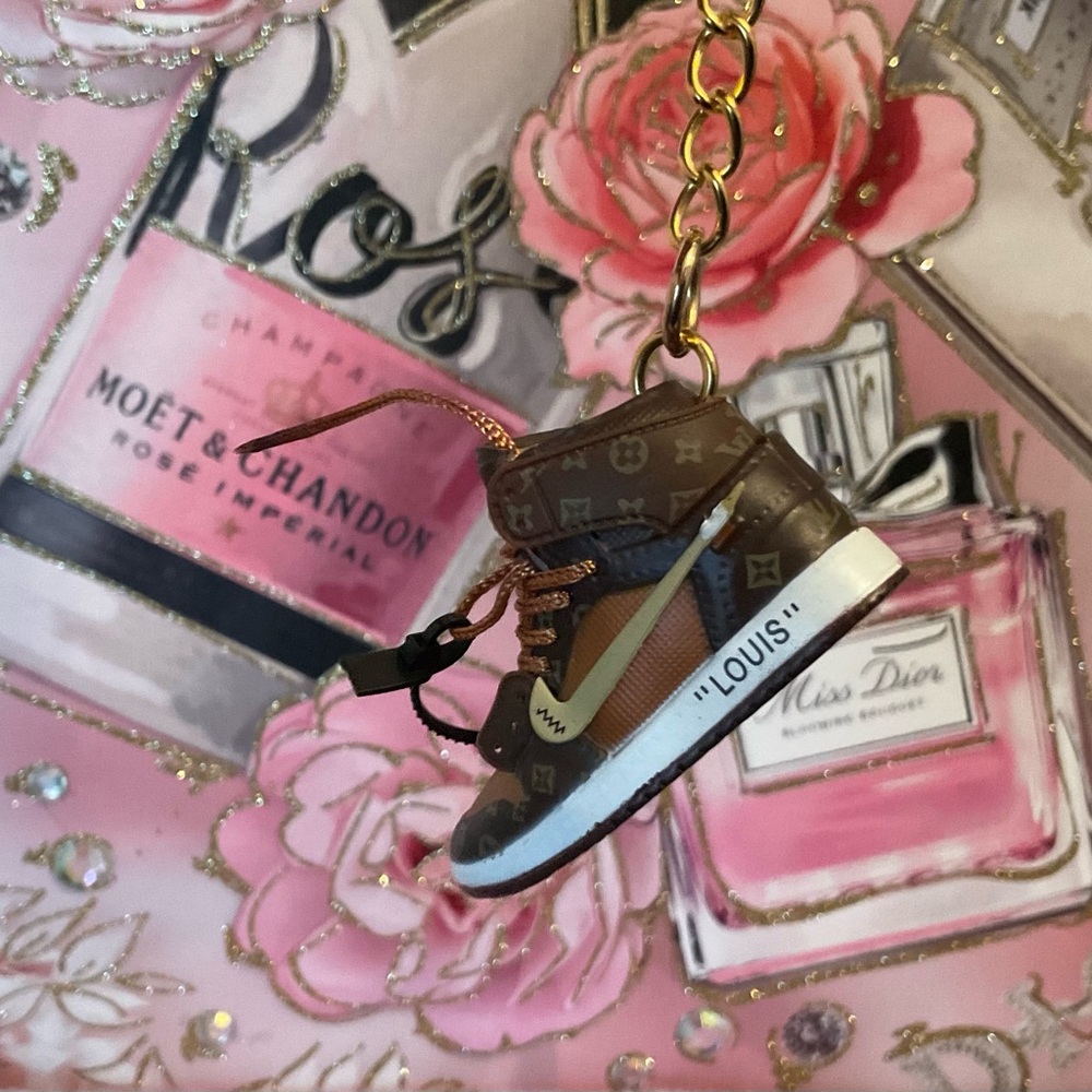Brown Shoe Keychain - Picture 2 of 3